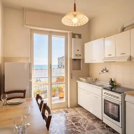 Διαμέρισμα Casa Nina Quadrilocale A 50m Dal Mare Pietra Ligure