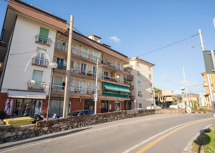 Casa Nina Quadrilocale A 50m Dal Mare Appartement *